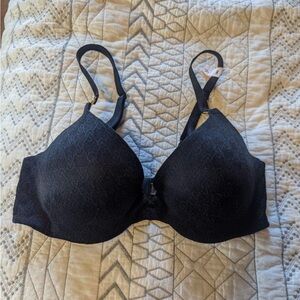 Victoria secret bra size 34B